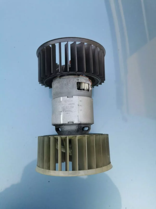 Bmw Z3 E30 E36 OEM Bosch Heater Blower Fan Motor (0 130 101 030) for cars with AC