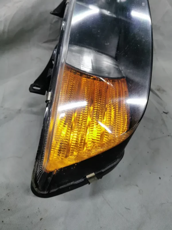 Bmw Z3 O/S Drivers Right Headlight (Prefacelift) - Image 3